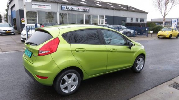 Ford Fiesta - 1.25 * 82 PK * 5 drs * Airco * metallic - 1