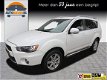 Mitsubishi Outlander - 2.0 Intro Edition /Navi/2e Eig/17inch/Pdc/Trekh/NAP/Garantie - 1 - Thumbnail