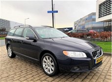 Volvo V70 - 2.4D 175PK Geartronic Leer/Navi/PDC