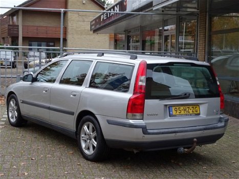 Volvo V70 - 2.4 D5 - 1