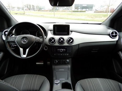 Mercedes-Benz B-klasse - B200 Automaat - 1