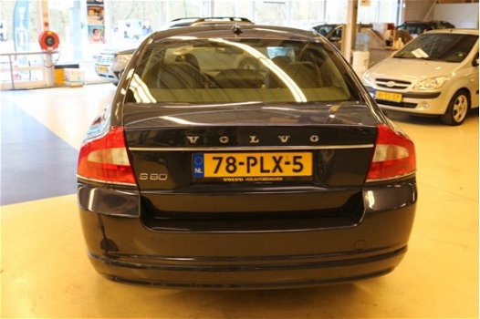 Volvo S80 - 1.6D DRIVe Kinetic AC/ECC NAVI LEER 227.000km - 1