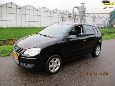 Volkswagen Polo - 1.4-16V Comfortline 5 Drs met Airco - 1