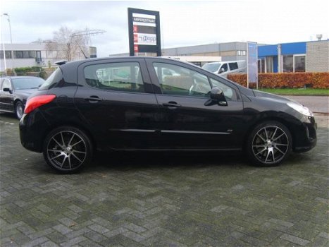 Peugeot 308 - 1.6 THP GTi airco Navi leder cruis PDC SP velgen - 1