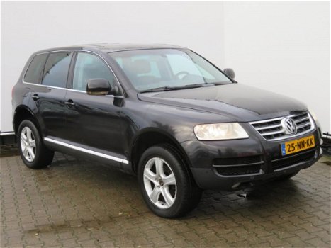 Volkswagen Touareg - 2.5 TDI - 1