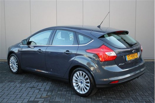 Ford Focus - 1.6 16v 125PK First Edition Half-Leder/Cruise-Control/Stoelverwarming - 1