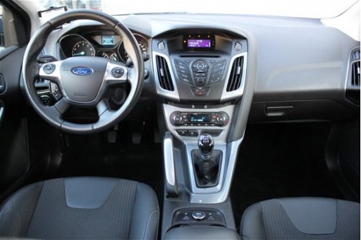 Ford Focus - 1.6 16v 125PK First Edition Half-Leder/Cruise-Control/Stoelverwarming - 1