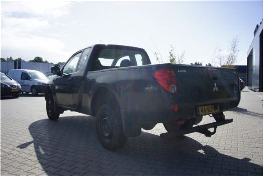 Mitsubishi L 200 - 2.5 DI-D CLUB CAB INVITE 2700 kg max trekken - 1