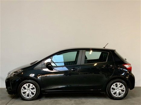 Toyota Yaris - 1.0 12V VVT-I 72 pk 5DR ENERGY Clima, Navi ACTIE van € 14.950 voor € 13.950 - 1