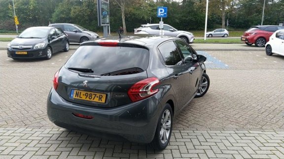 Peugeot 208 - 1.6 VTi 120PK AUT 5D Allure - 1