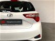 Toyota Yaris - 1.5 VVT-i 111pk 5D Active ACTIE van € 19.250 voor € 18.250 - 1 - Thumbnail