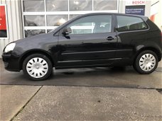 Volkswagen Polo - 1.4 63KW FSI