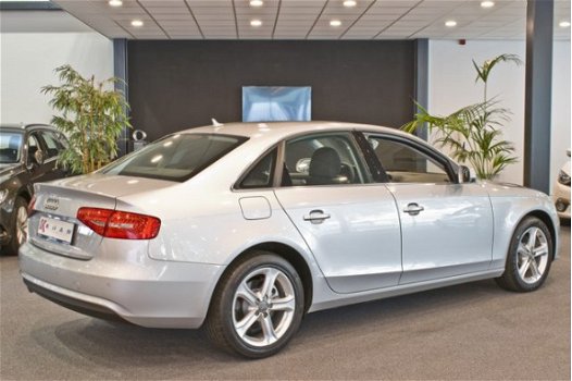 Audi A4 - 1.8 TFSI Business Edition *NIEUWJAARKNALLERS* | cruise | navi | bluetooth | LED + xenon | - 1