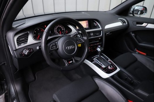 Audi A4 - 3.0 TDI S-Line Aut 204PK Navi Led-Xenon Dealer onderhouden 1e Eigenaar 2013 - 1