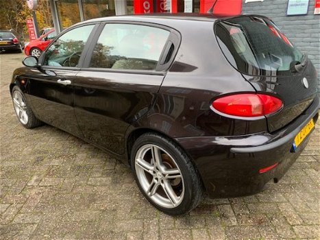 Alfa Romeo 147 - 1.6 T.SPARK 16V 88KW 5DR - 1