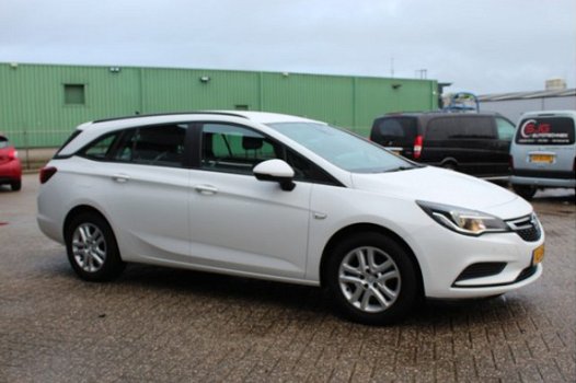 Opel Astra Sports Tourer - 1.0 Turbo Edition (105pk) Navi/ Airco/ Cruise/ Elek. pakket/ Apple Car-pl - 1