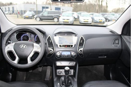 Hyundai ix35 - 2.0i i-Catcher 1900 KG trekgewicht, NL Auto airco, climate control, lederen interieur - 1