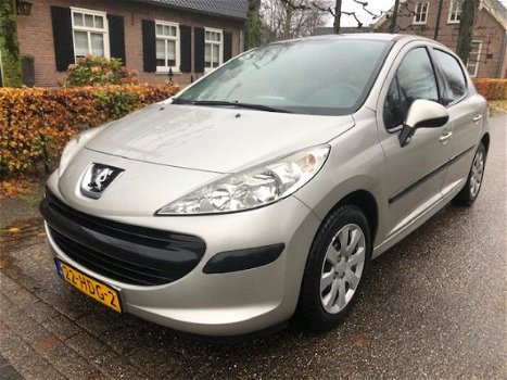 Peugeot 207 - 1.6 HDI 66KW 5DRS - 1