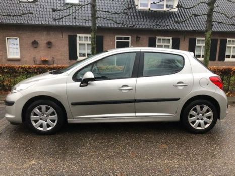 Peugeot 207 - 1.6 HDI 66KW 5DRS - 1