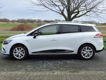 Renault Clio Estate - TCe 90pk Limited | € 2300, - VOORRAADVOORDEEL | - 1 - Thumbnail