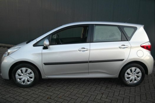 Toyota Verso S - 1.3 VVT-i 99pk Automaat Aspiration - 1