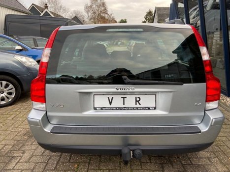 Volvo V70 - 2.4 Kinetic 170PK - 1