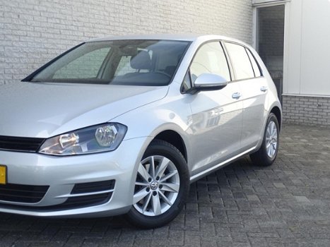 Volkswagen Golf - 1.2 TSI 105PK 5DR. NAVI/CRUISE/LMV/CLIMA - 1