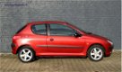 Peugeot 206 - 1.4 XR Airco Stuurbekrachtiging nieuwe apk - 1 - Thumbnail