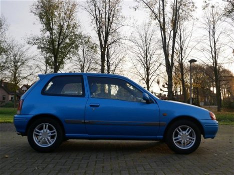 Toyota Starlet - 1.3-16V - stuurbekrachtiging - 1