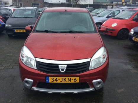 Dacia Sandero - NIEUWJAARSACTIE*1.6 Lauréate AIRCO - 1