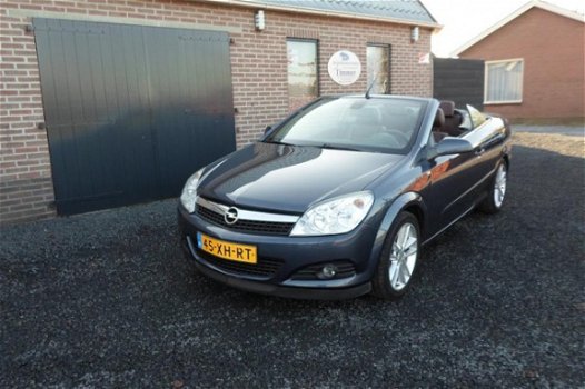 Opel Astra TwinTop - 1.6 Temptation - 1