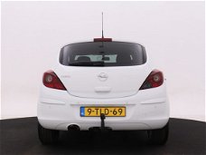 Opel Corsa - 1.4-16V 100 PK Color Edition *NAVIGATIE*TREKHAAK*17 INCH LMV*AIRCO* | NEFKENS DEAL |