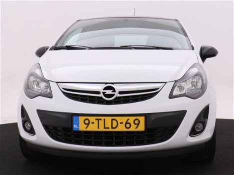 Opel Corsa - 1.4-16V 100 PK Color Edition *NAVIGATIE*TREKHAAK*17 INCH LMV*AIRCO* | NEFKENS DEAL | - 1