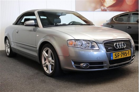 Audi A4 Cabriolet - 3.0 TDI quattro 205 PK LEDER NAVIGATIE SPORTSTOELEN STOELVERWARMING PDC TELEFOON - 1