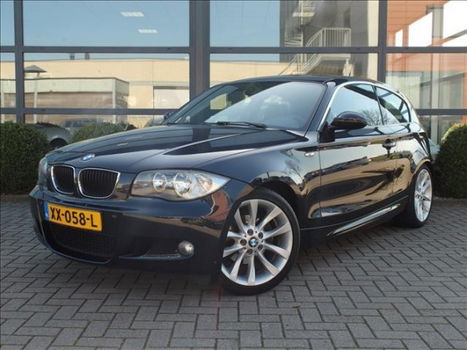 BMW 1-serie - 118i High Executive*M-sportpakket*Kantelschuifdak*Halfleder sport interieur*103.500 KM - 1