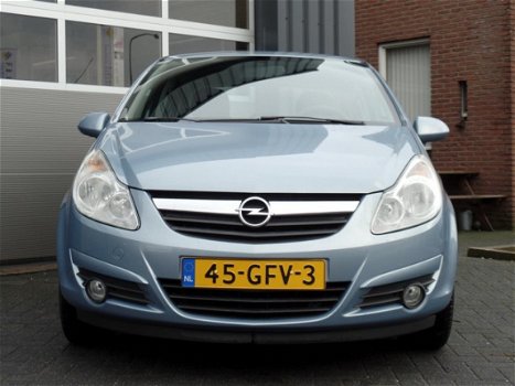 Opel Corsa - 1.4-16V Enjoy Airco Cruisecontrol 5 Deuren Apk 28-11-2020 - 1