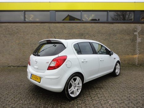 Opel Corsa - 1.3 CDTI 5Drs Cosmo ECC, Navi, PDC - 1