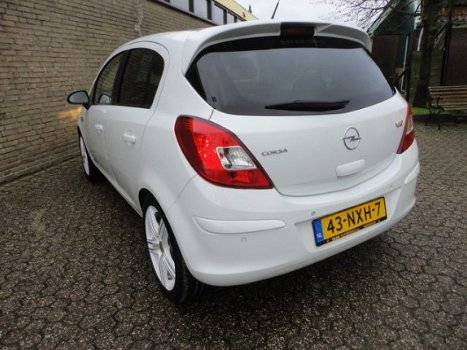 Opel Corsa - 1.3 CDTI 5Drs Cosmo ECC, Navi, PDC - 1