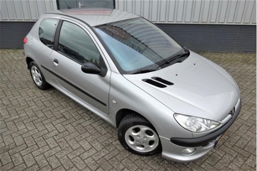 Peugeot 206 - 1.4 XS | APK 25-11-2020 | AIRCO | LM VELGEN | - 1