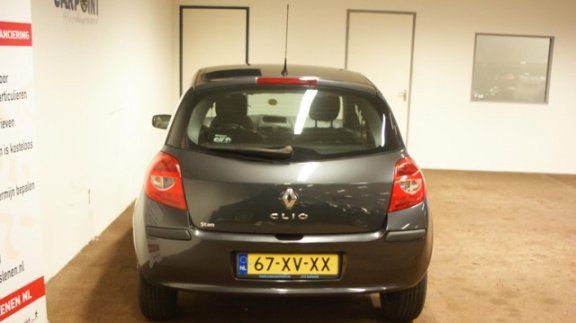 Renault Clio - 1.4-16V Business Line 2007 Airco*Elek Pakket*Weinig KM NAP Apk - 1