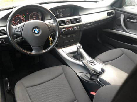 BMW 3-serie - 318i Business Line Navigatiesysteem/LM velgen - 1