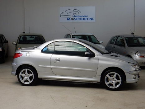 Peugeot 206 CC - 1.6-16V cabrio Automaat LM velgen 119Dkm NAP - 1