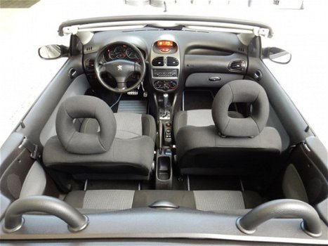Peugeot 206 CC - 1.6-16V cabrio Automaat LM velgen 119Dkm NAP - 1
