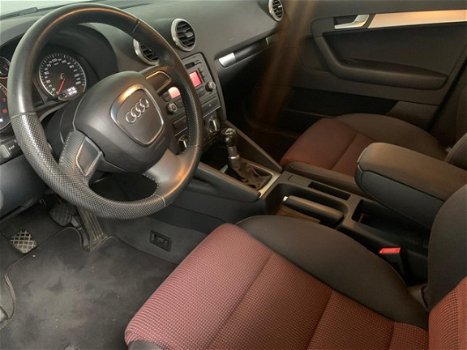 Audi A3 Sportback - 1.8 TFSI Ambiente Pro Line Xenon//Climate//PDC achter - 1