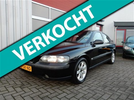 Volvo S60 - 2.4 Edition automaat leder / lmv nieuwe apk - 1