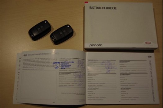 Kia Picanto - 1.0 CVVT First Edition Achteruitrijcamera Bluetooth Cruise-control - 1