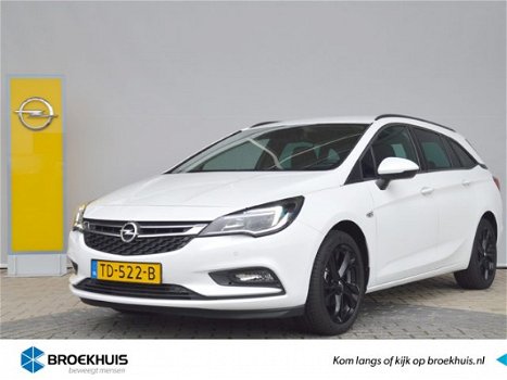 Opel Astra Sports Tourer - 1.0 Business Executive Navigatie / Leer / Massagestoelen / 17