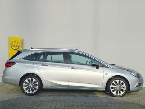 Opel Astra Sports Tourer - 105 pk Edition Navigatie / Climate control / Schuif-kantel dak / Apple Ca - 1