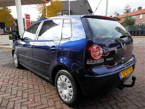 Volkswagen Polo - 1.4 16V 75PK TURIJN 5 DEURS AIRCO TREKHAAK - 1