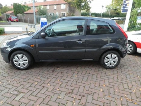 Ford Fiesta - 1.3 STYLE 3 DEURS AIRCO ALLSEASON BANDEN - 1